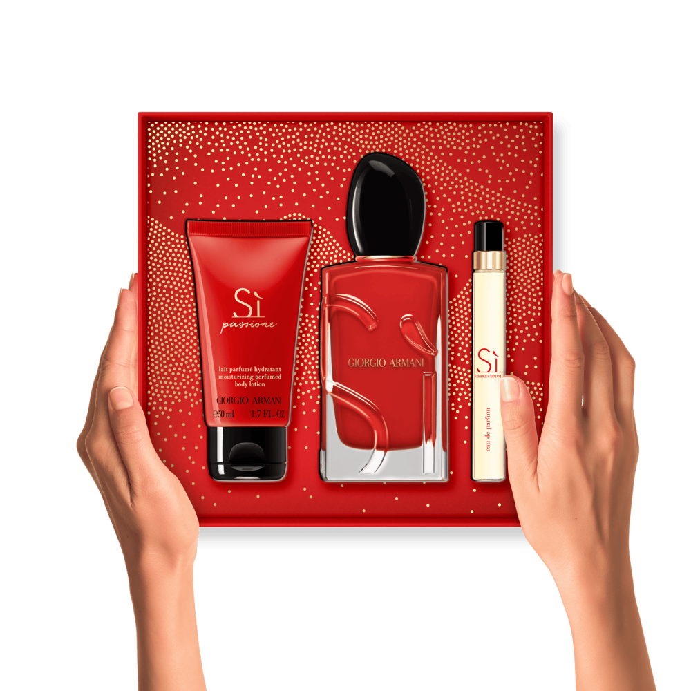 GIORGIO ARMANI COFFRET SÌ PASSIONE Eau de Parfum 100ml + Format Voyage 10ml + Lotion pour le corps 50ml GIORGIO ARMANI COFFRET SÌ PASSIONE Eau de Parfum 100ml + Format Voyage 10ml + Lotion pour le corps 50ml